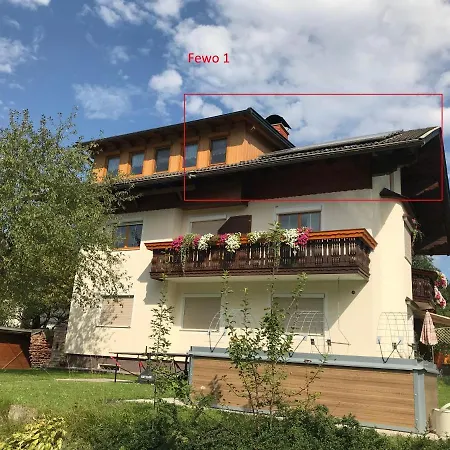 Nikolaus Und Evelyn Astner, *