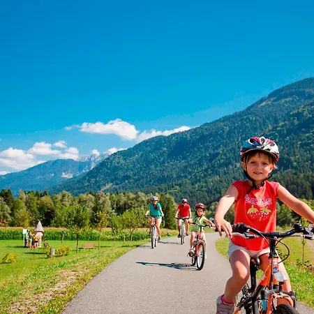 Nikolaus Und Evelyn Astner, Lejlighed