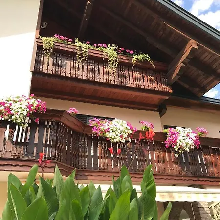 Nikolaus Und Evelyn Astner, Lejlighed Tröpolach