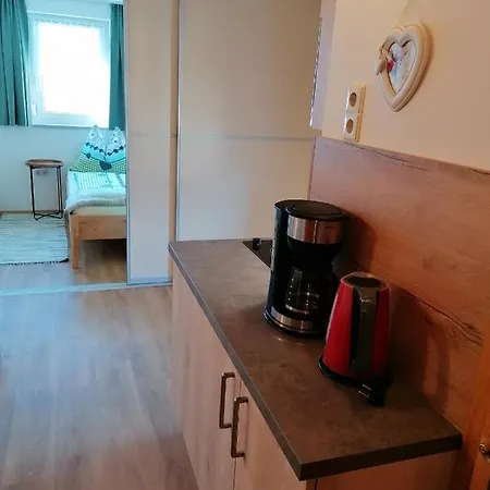 Nikolaus Und Evelyn Astner, *