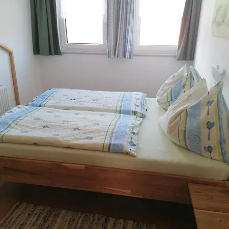 Nikolaus Und Evelyn Astner,