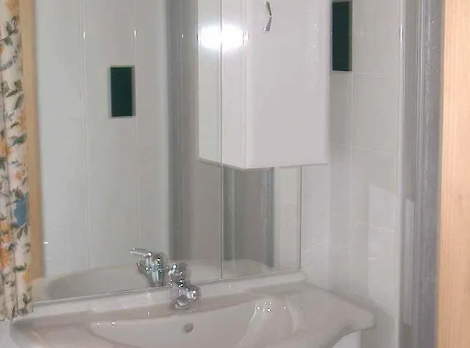 Nikolaus Und Evelyn Astner, *