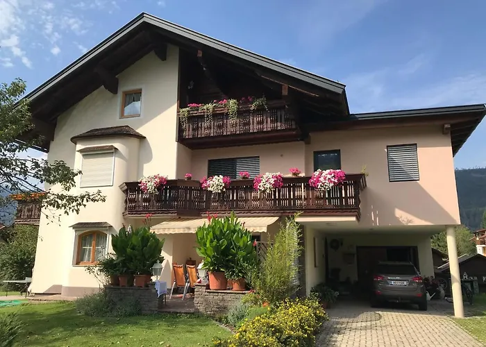 Nikolaus Und Evelyn Astner, * 트로폴라흐