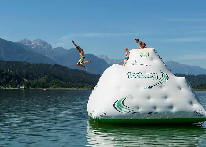 Nikolaus Und Evelyn Astner, 아파트 *