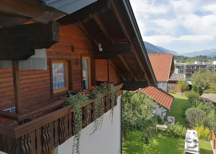 Nikolaus Und Evelyn Astner, 아파트