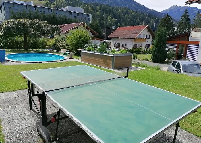 Nikolaus Und Evelyn Astner, * 트로폴라흐