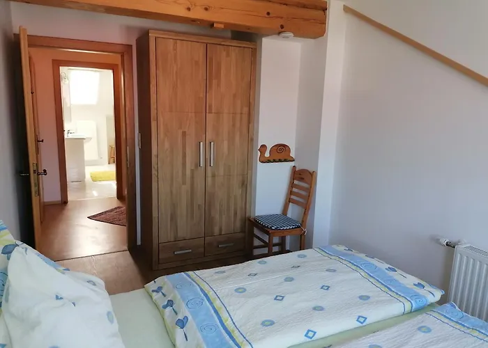 Nikolaus Und Evelyn Astner, 아파트