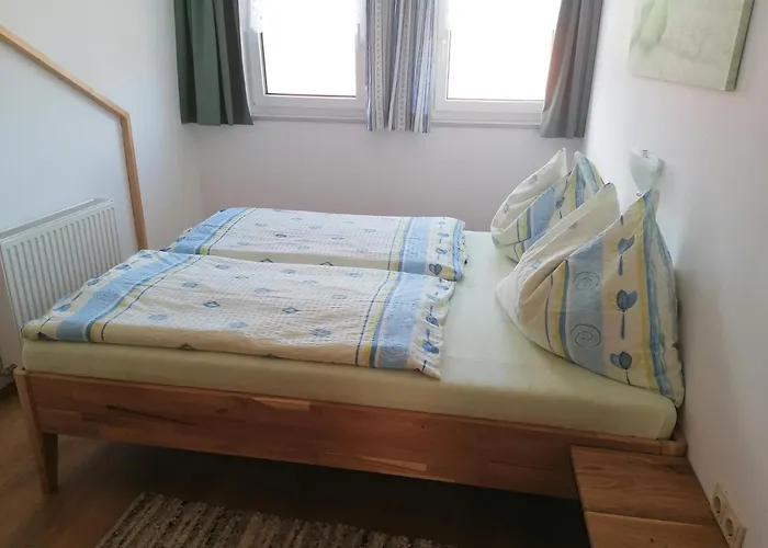 Nikolaus Und Evelyn Astner,